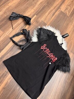 Black 'Screamer' Graphic Tee with Faux Fur Shoulder Detail